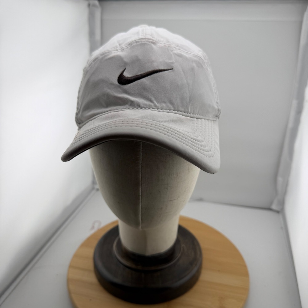 Nike Legacy91 Dri-FIT Golf Hat Adjustable Light Gray Perforated Swoosh Cap